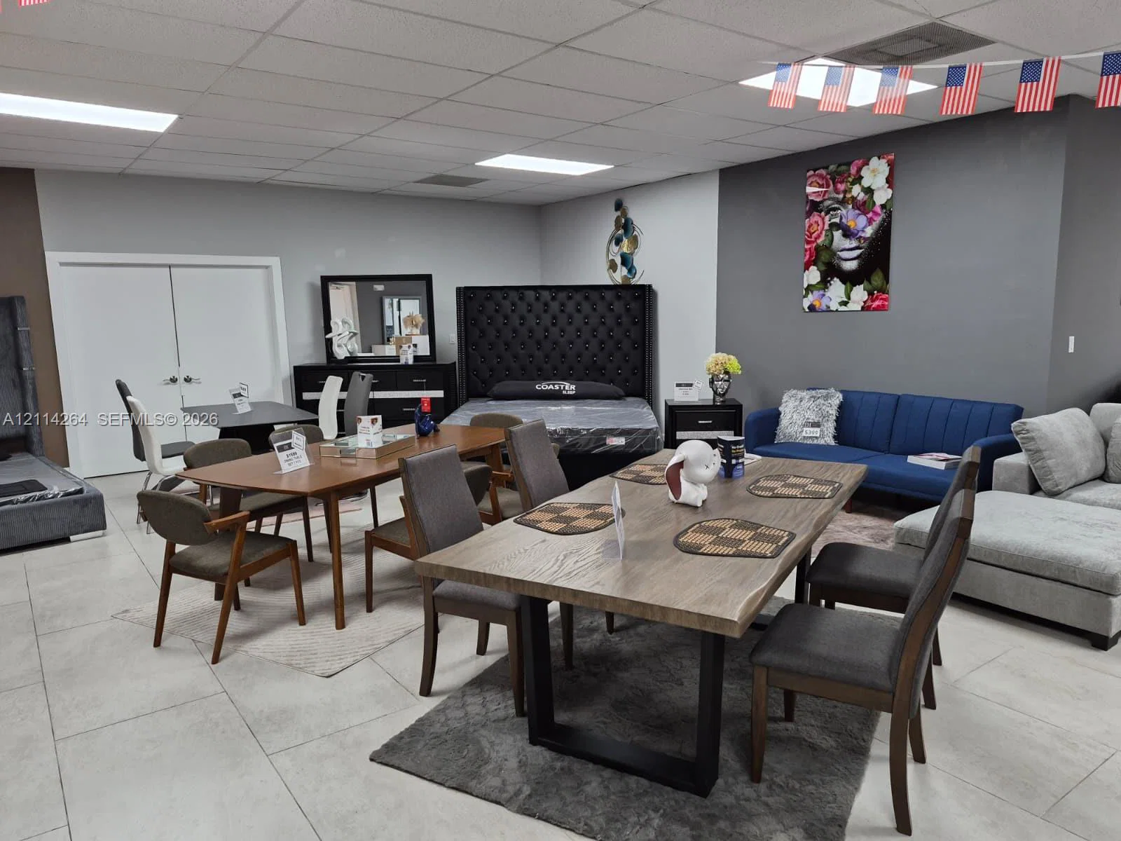 Complete Furniture Showroom Assets with Established Supplier Relations