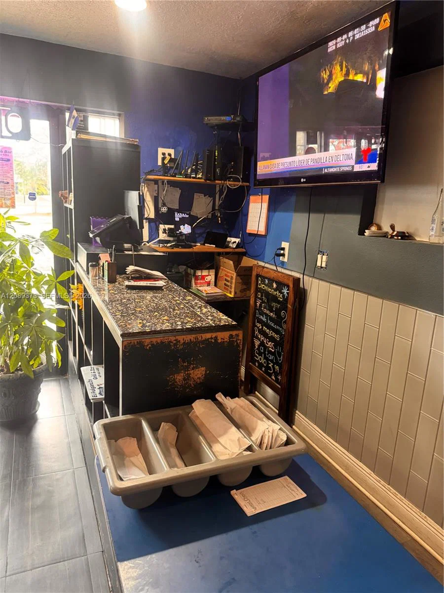 Complete Restaurant  Entertainment Venue Assets Ready For Operation