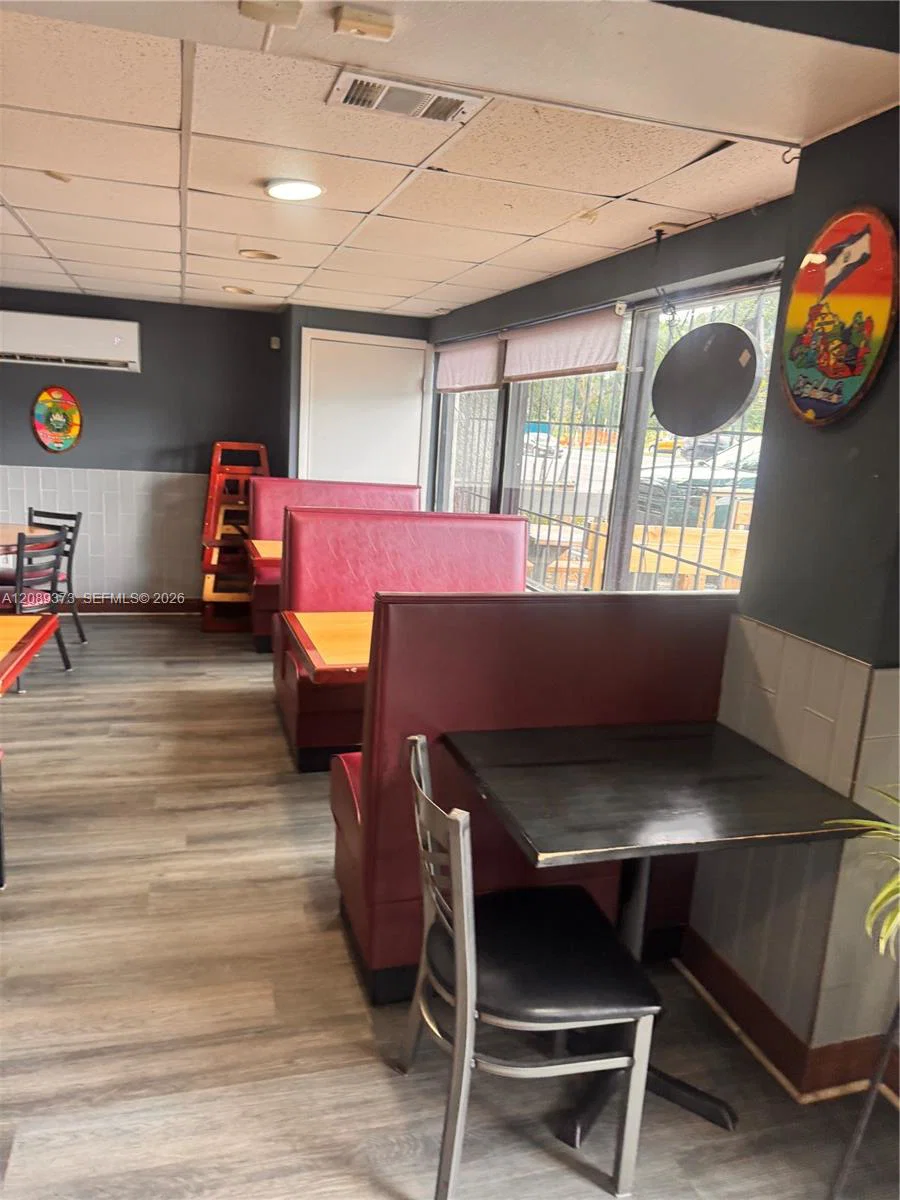 Complete Restaurant  Entertainment Venue Assets Ready For Operation
