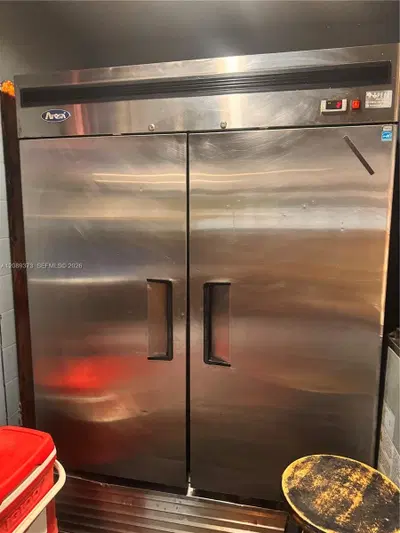 Complete Restaurant  Entertainment Venue Assets Ready For Operation