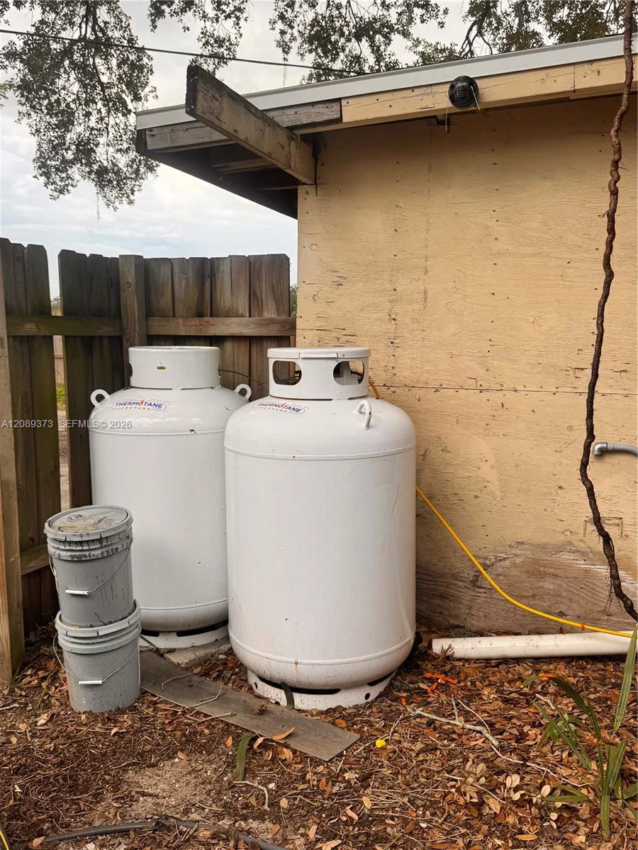 Complete Restaurant  Entertainment Venue Assets Ready For Operation