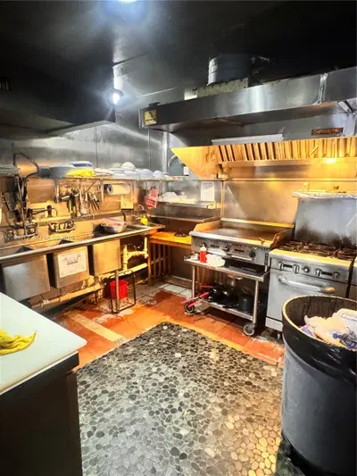 Complete Restaurant  Entertainment Venue Assets Ready For Operation