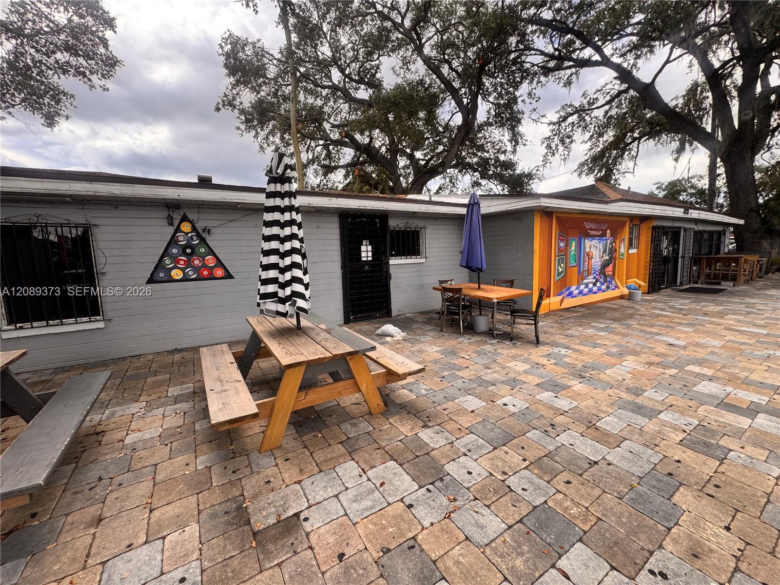 Complete Restaurant Entertainment Venue Assets Ready For Operation