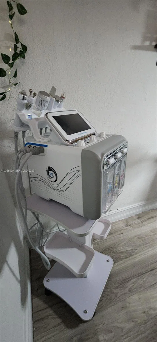 Complete Wellness  Head Spa Assets with AI Enabled Systems