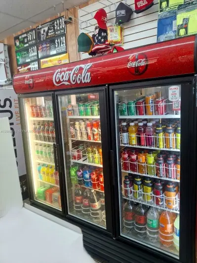 High Volume Convenience Store with Strong Daily Cash Flow