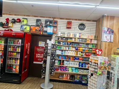 High Volume Convenience Store with Strong Daily Cash Flow