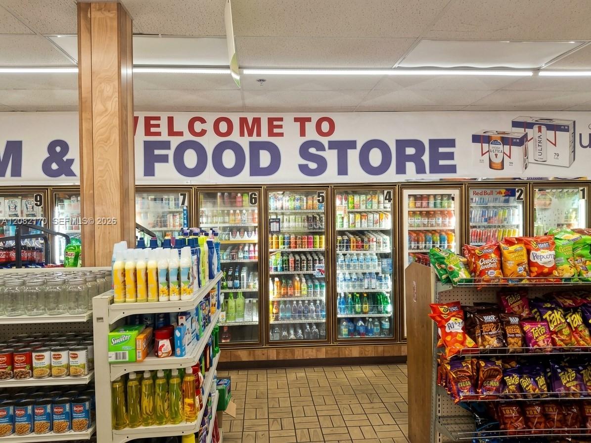 High Volume Convenience Store with Strong Daily Cash Flow
