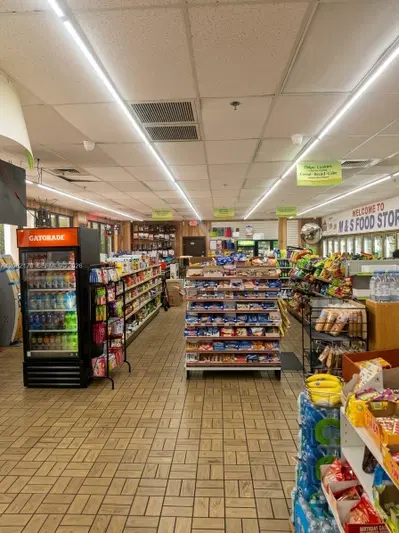 High Volume Convenience Store with Strong Daily Cash Flow