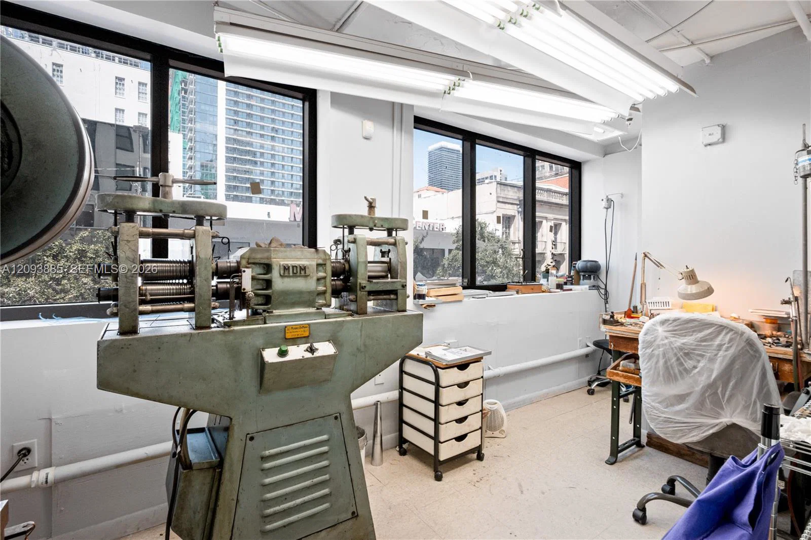 Premier Jewelry Business with Strong Brand Recognition