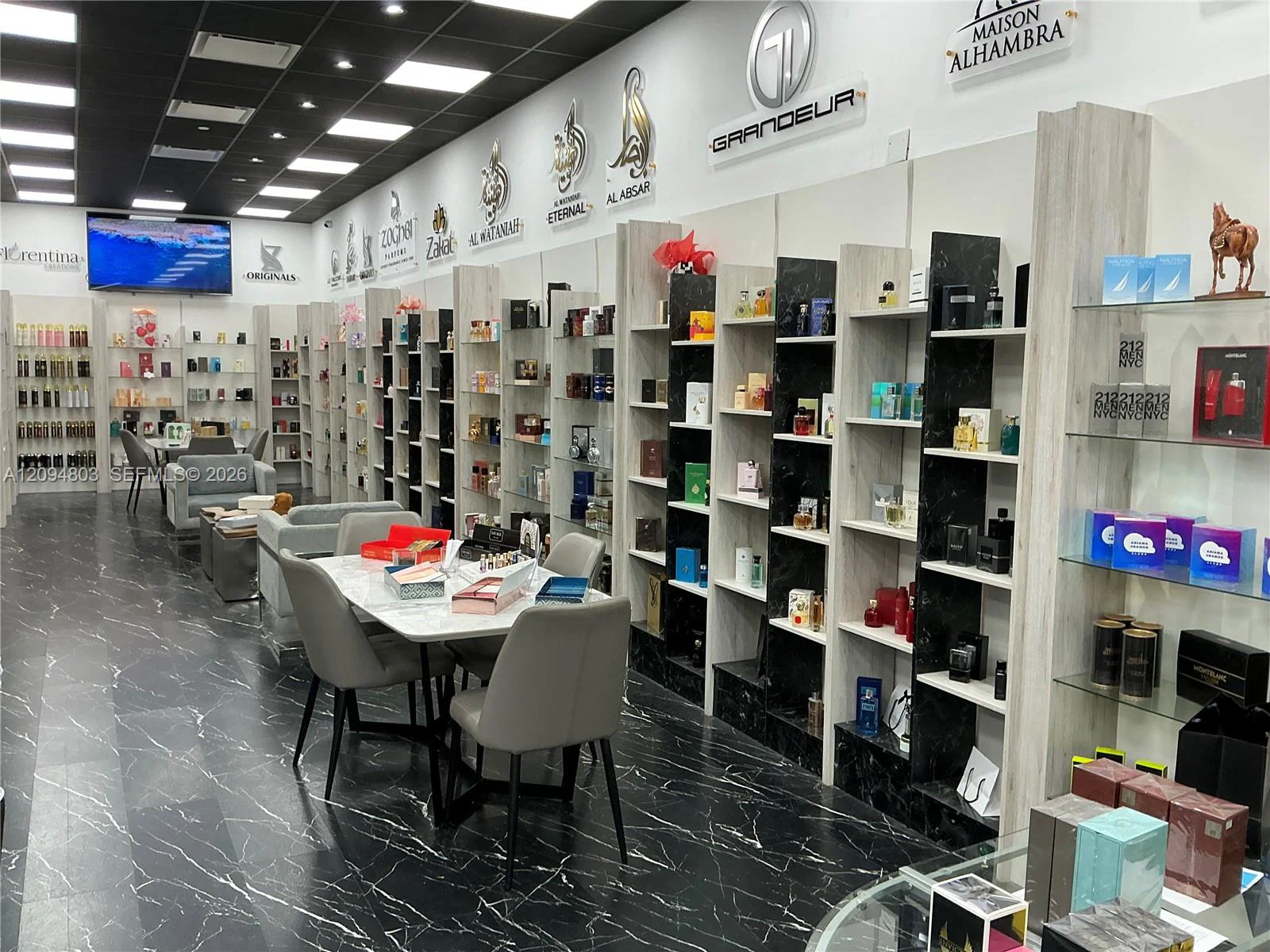 Established Global Retailer with Scalable Wholesale Operations
