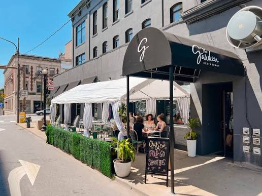 Thriving Restaurant with Enchanting Open Air Dining Experience