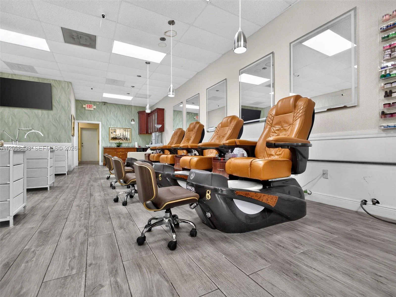 Turnkey Beauty Salon Assets with Modern Equipment and Interiors