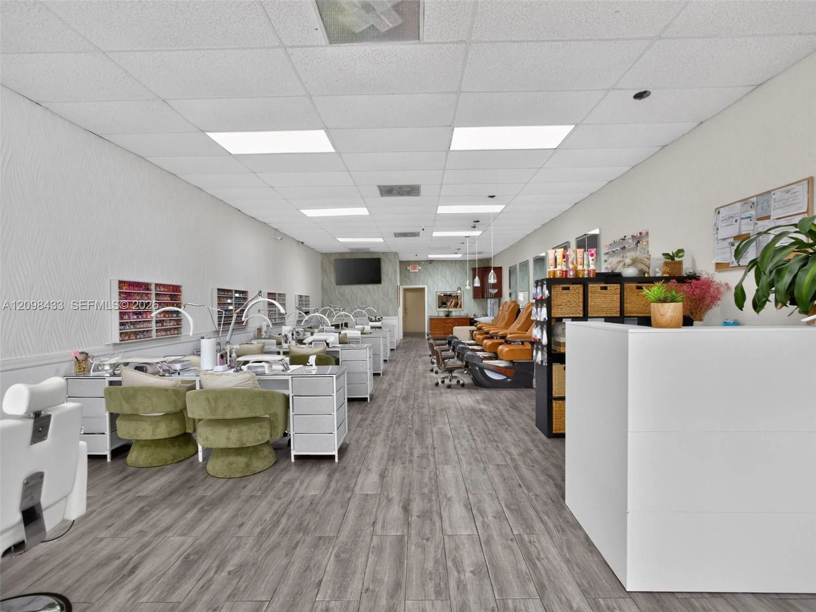 Turnkey Beauty Salon Assets with Modern Equipment and Interiors