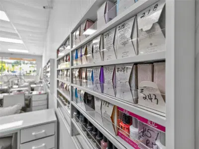 Turnkey Beauty Salon Assets with Modern Equipment and Interiors