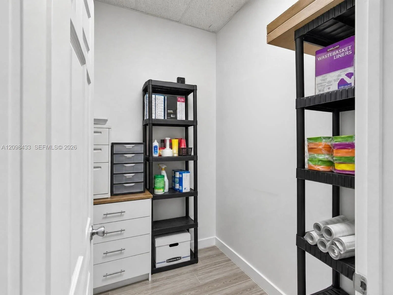 Turnkey Beauty Salon Assets with Modern Equipment and Interiors