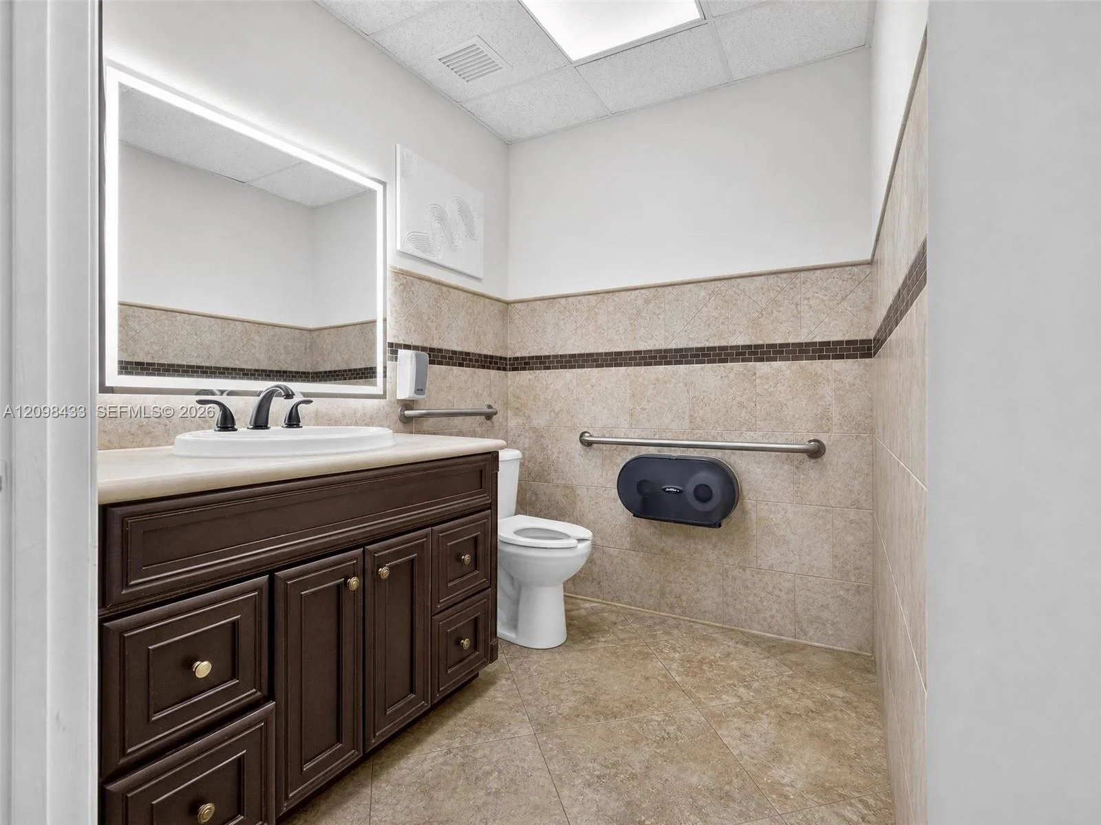 Turnkey Beauty Salon Assets with Modern Equipment and Interiors
