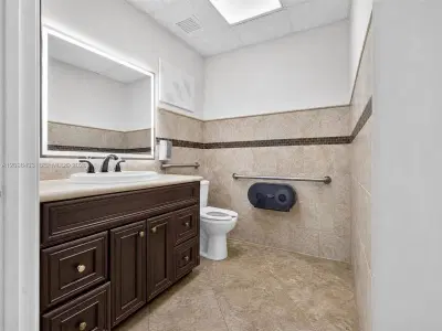 Turnkey Beauty Salon Assets with Modern Equipment and Interiors