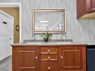 Turnkey Beauty Salon Assets with Modern Equipment and Interiors