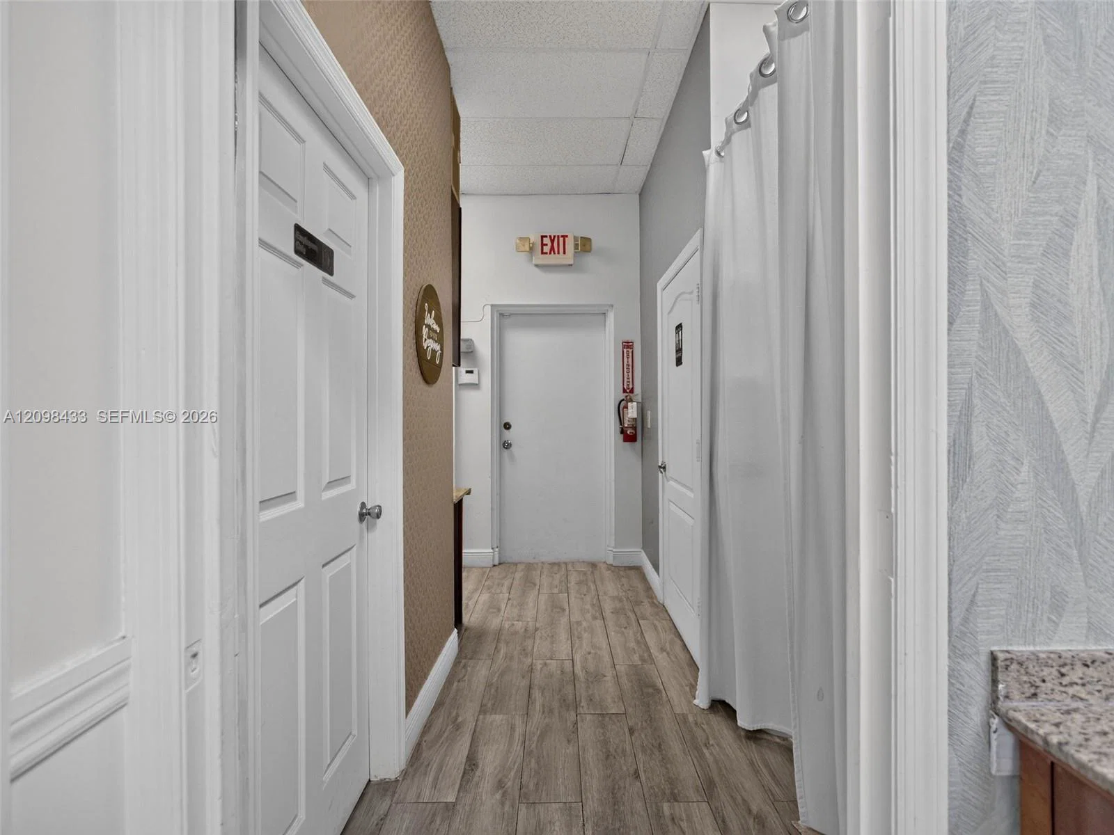 Turnkey Beauty Salon Assets with Modern Equipment and Interiors
