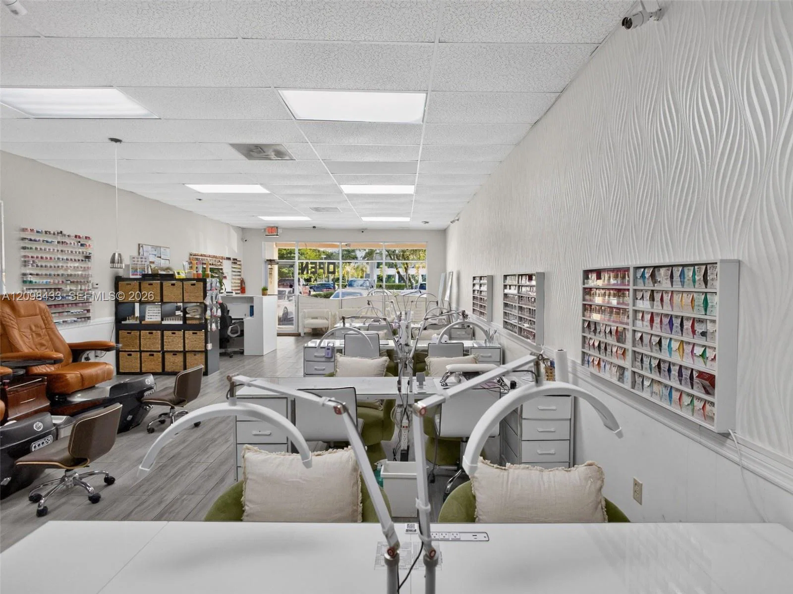 Turnkey Beauty Salon Assets with Modern Equipment and Interiors