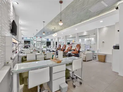 Turnkey Hair Salon Assets with Modern Finishes