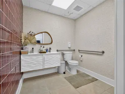 Turnkey Hair Salon Assets with Modern Finishes