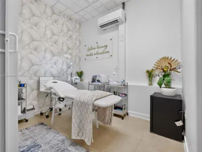 Turnkey Hair Salon Assets with Modern Finishes