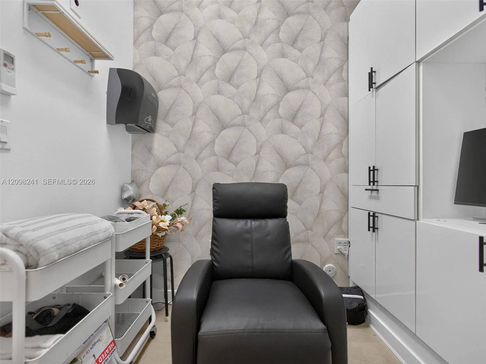 Turnkey Hair Salon Assets with Modern Finishes