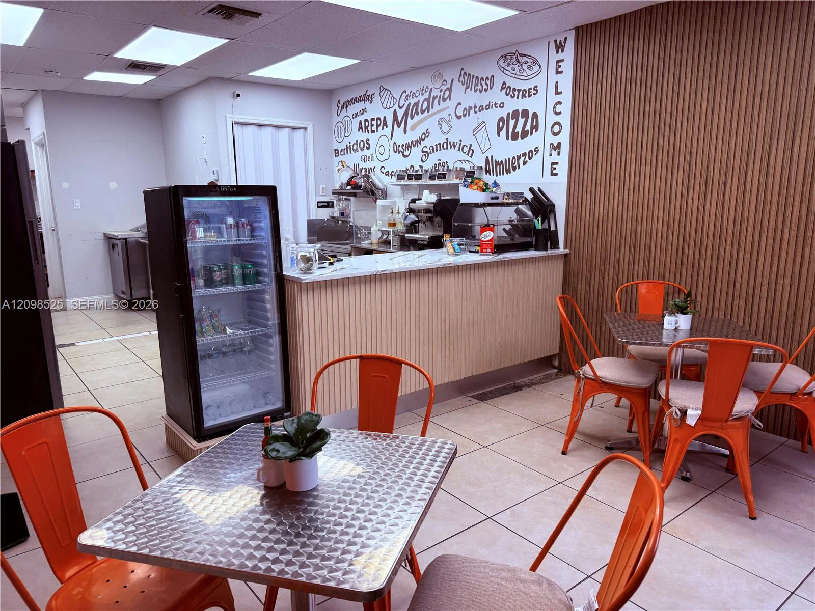 Established Cafe with Prime Location and Outdoor Seating