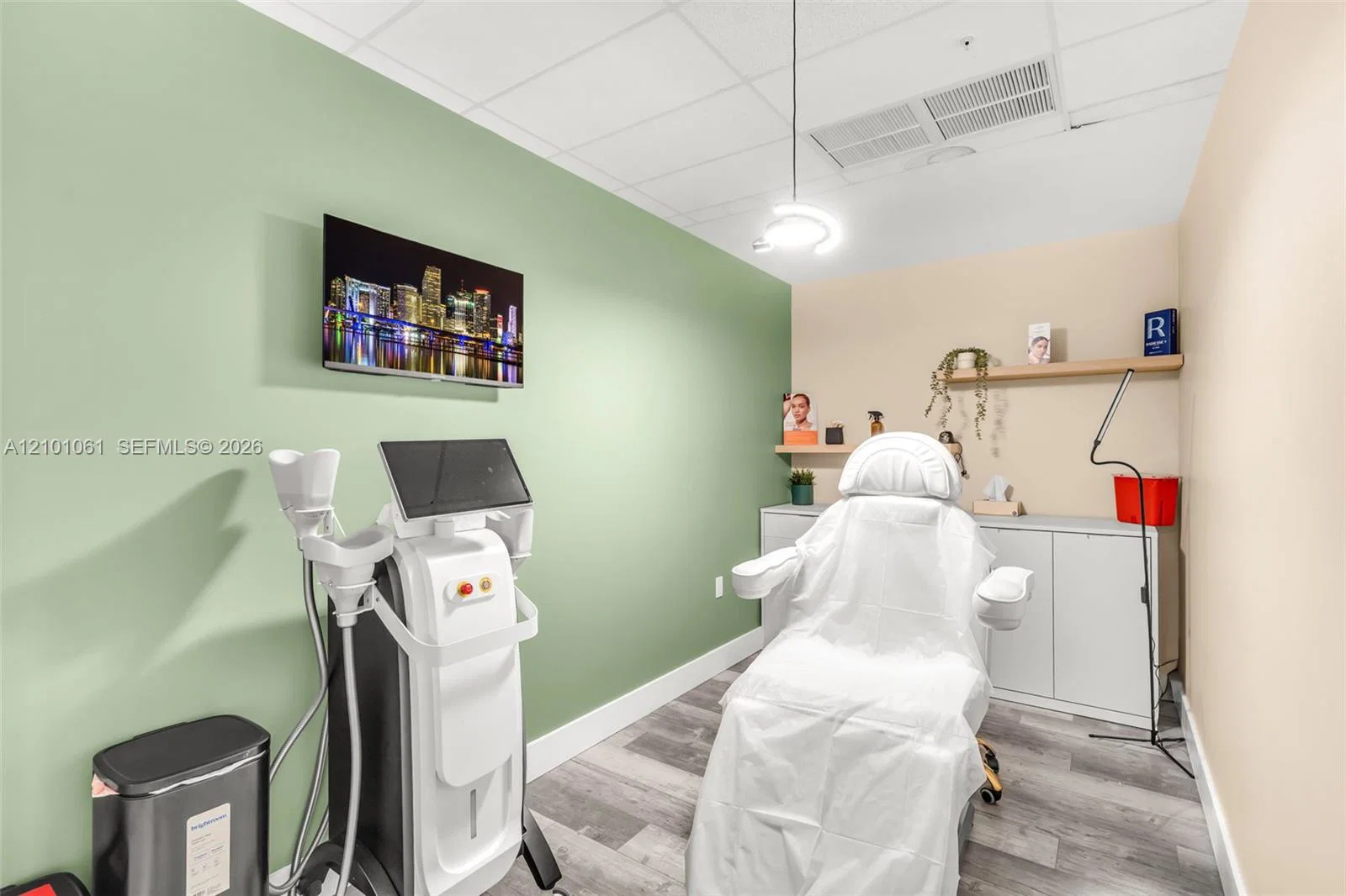 Growing Medical Aesthetics Clinic with Diverse Client Services
