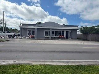Established Laundromat with Commercial Real Estate and Expansion Potential
