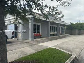 Established Laundromat with Commercial Real Estate and Expansion Potential