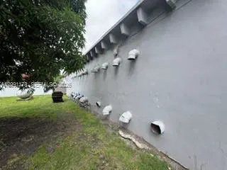 Established Laundromat with Commercial Real Estate and Expansion Potential