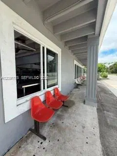 Established Laundromat with Commercial Real Estate and Expansion Potential