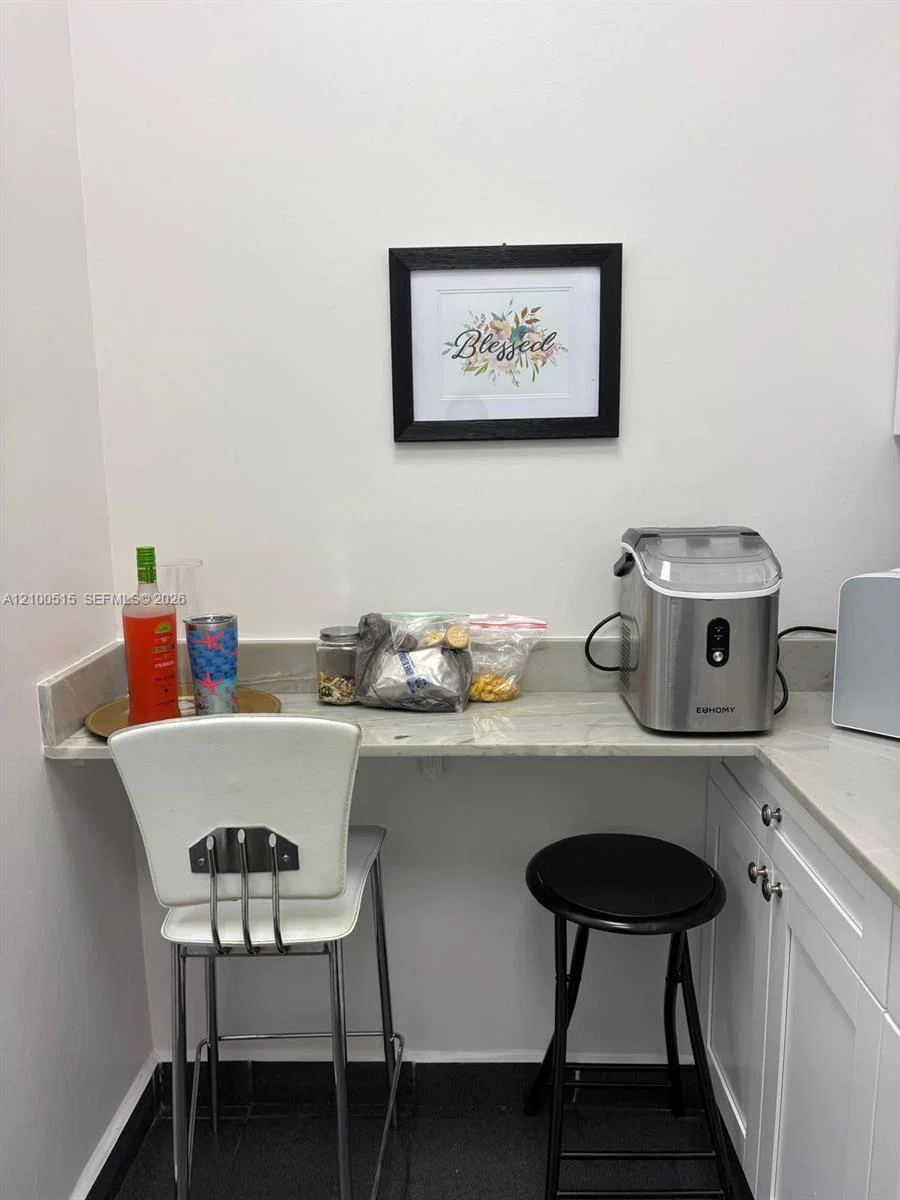Complete Salon Fixtures and Equipment with Modern Amenities