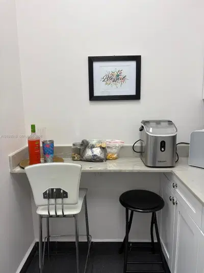 Complete Salon Fixtures and Equipment with Modern Amenities