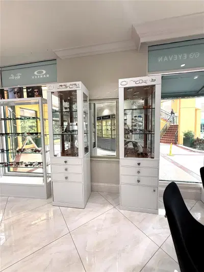 Complete Optical Shop Assets with Modern Fixtures and Inventory