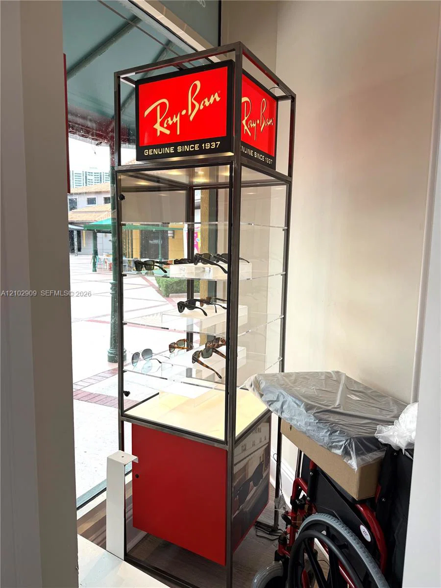 Complete Optical Shop Assets with Modern Fixtures and Inventory