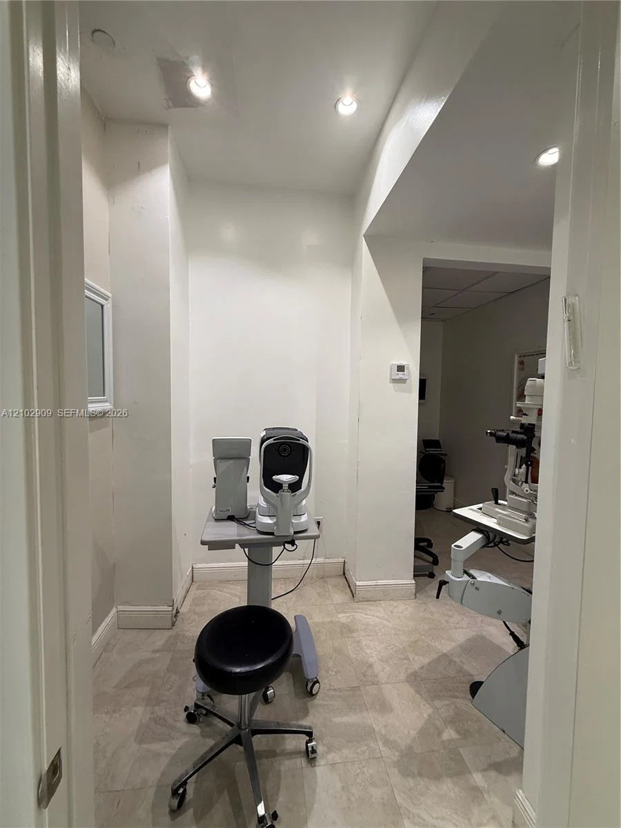 Complete Optical Shop Assets with Modern Fixtures and Inventory