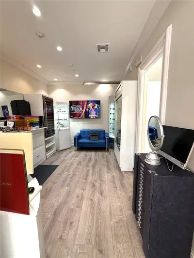 Complete Optical Shop Assets with Modern Fixtures and Inventory