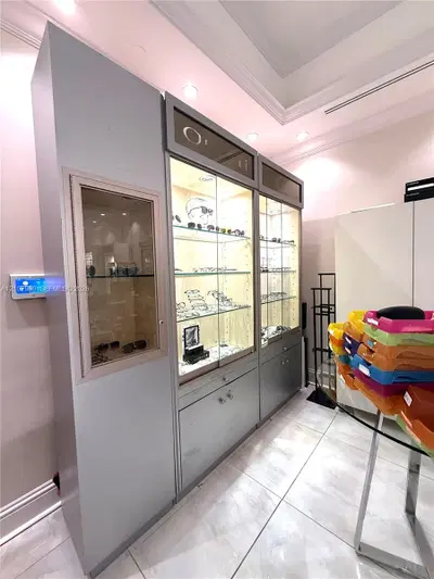 Complete Optical Shop Assets with Modern Fixtures and Inventory