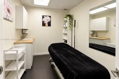 Complete Salon Equipment and Furnishings Package