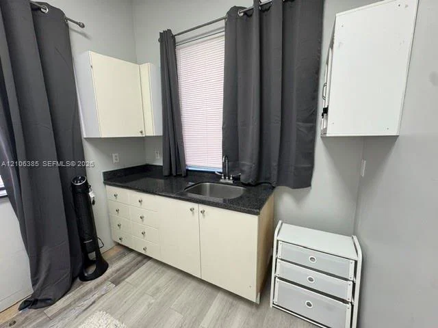Turnkey Beauty Salon Equipment and Fixtures Package
