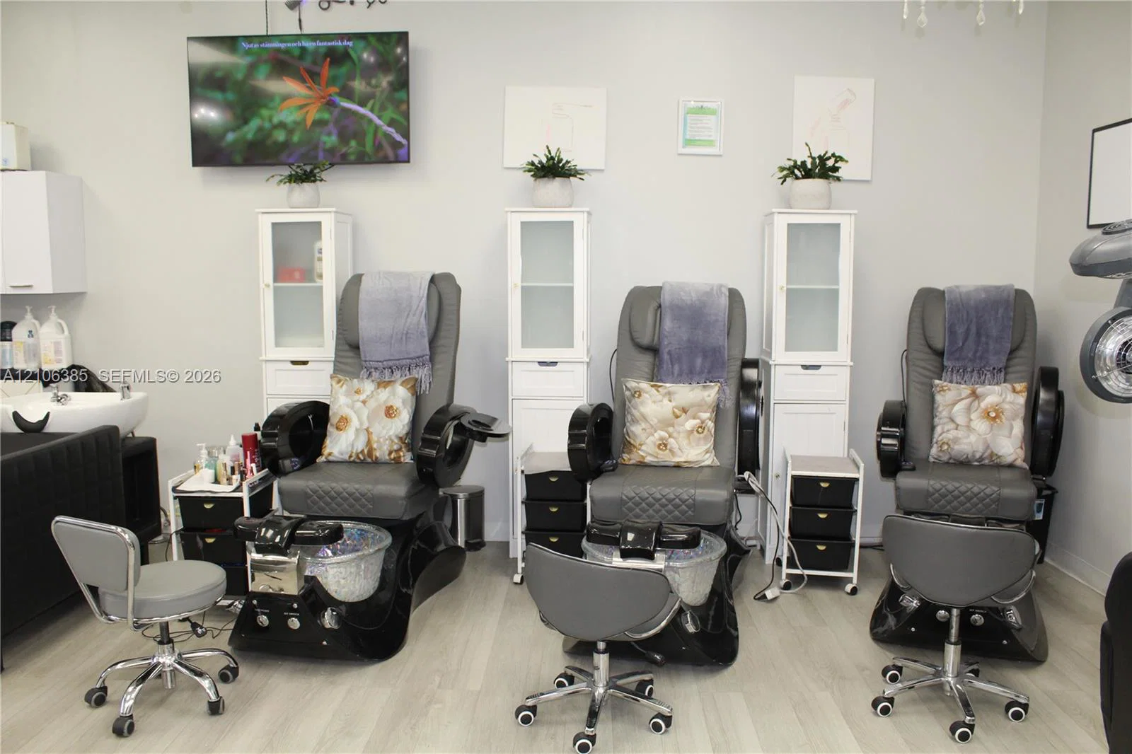 Turnkey Beauty Salon Equipment and Fixtures Package