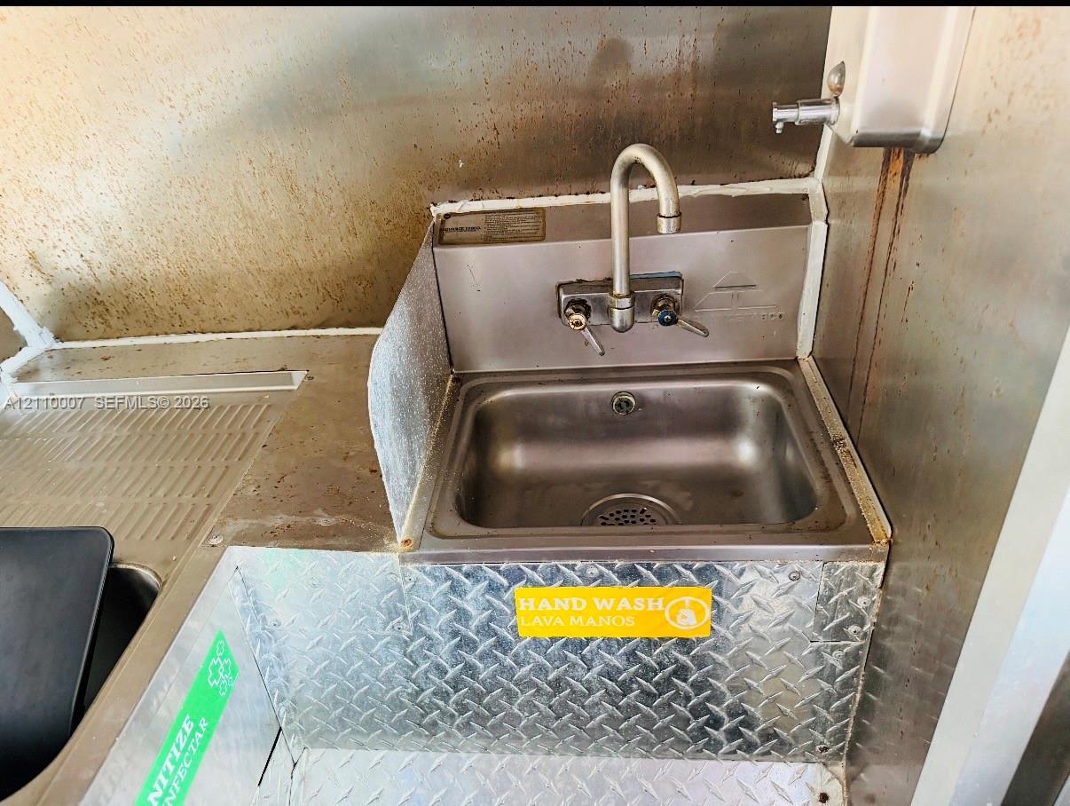 Complete Food Truck Package with Full Equipped Kitchen
