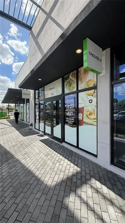 Turn Key Argentine Bakery with Established Franchise Presence