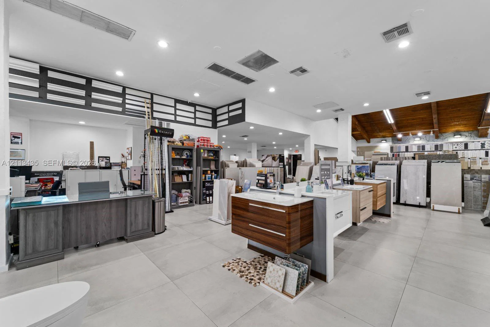 Turnkey Home Improvement Showroom with Customer Connections