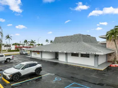Turnkey Home Improvement Showroom with Customer Connections