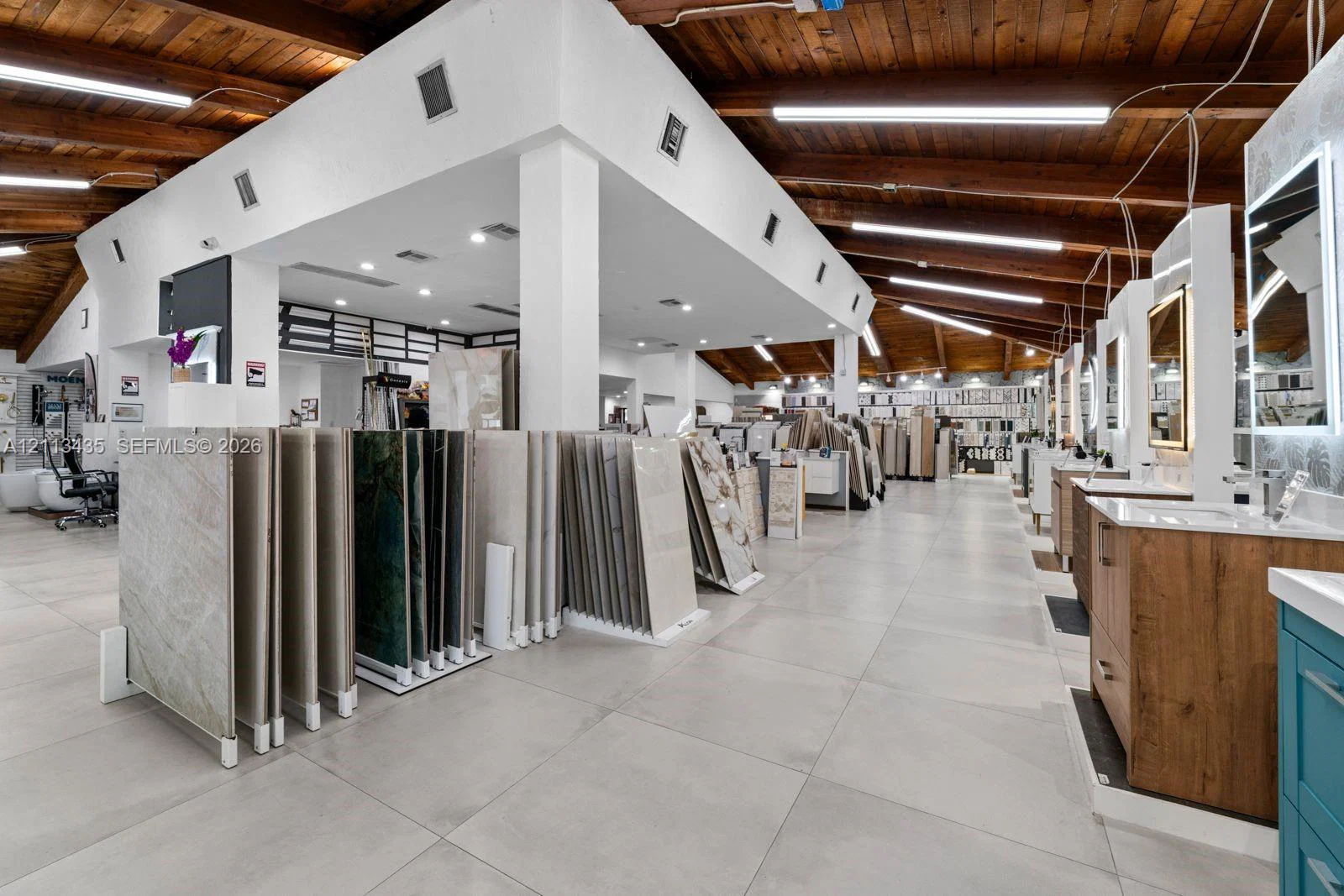 Turnkey Home Improvement Showroom with Customer Connections