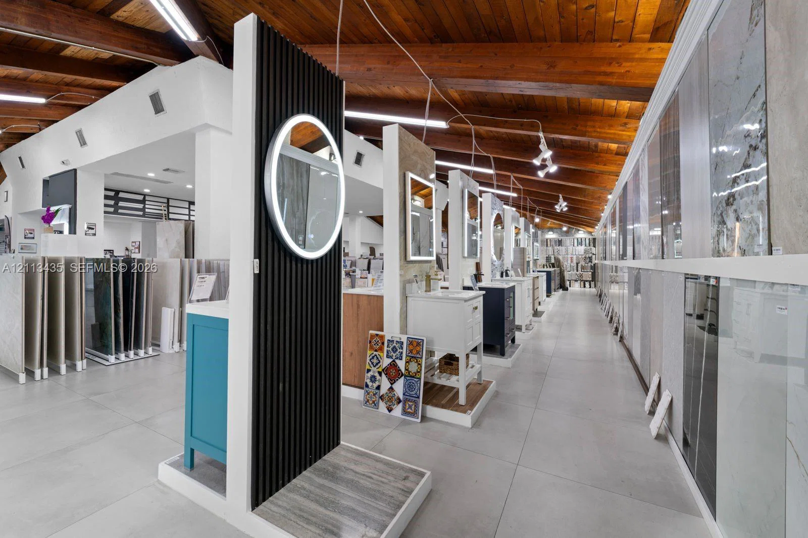 Turnkey Home Improvement Showroom with Customer Connections